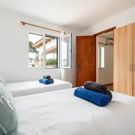 Βίλα Binisaret I By Mauter